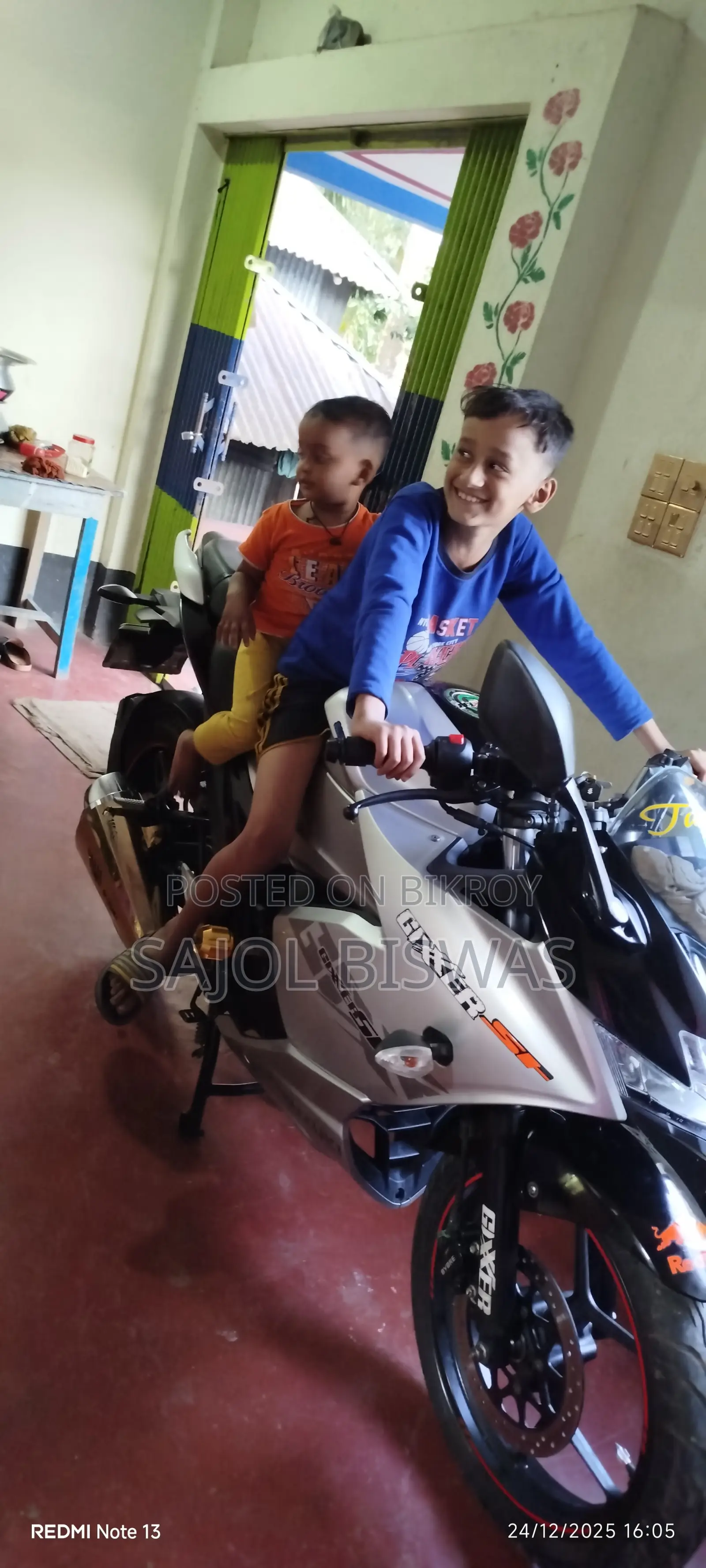 New Suzuki Gixxer SF 2023 White