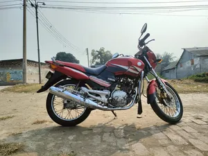 Yamaha 2006 Red