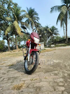Yamaha 2006 Red