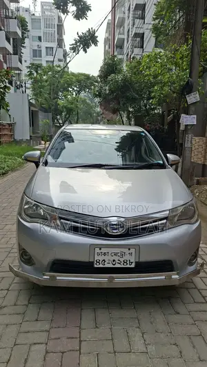 Toyota Axio 1.5 Hybrid 2WD 2014 Silver