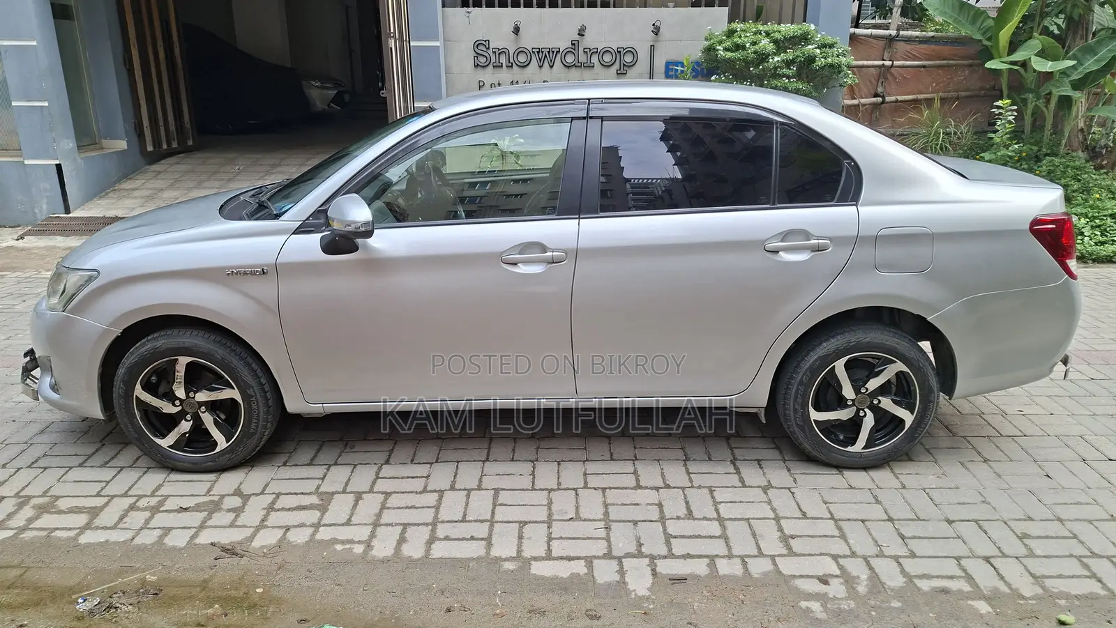 Toyota Axio 1.5 Hybrid 2-Wheel Drive 2014 Silver