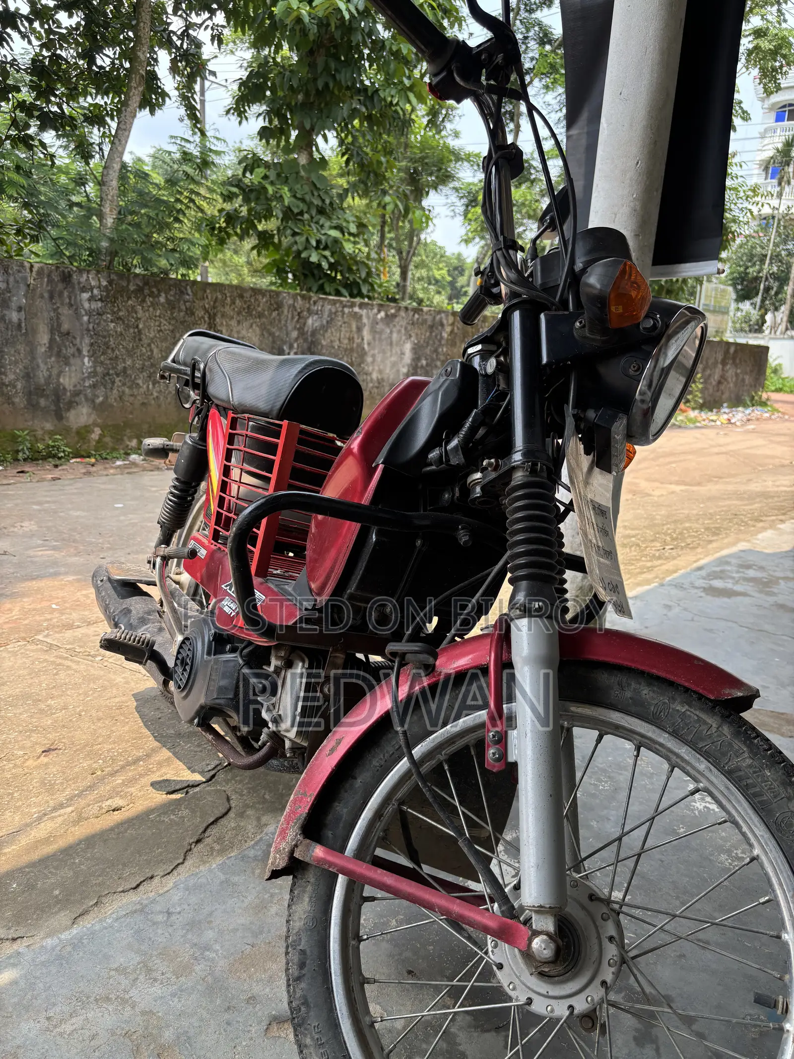 TVS XL 100 2021 Red