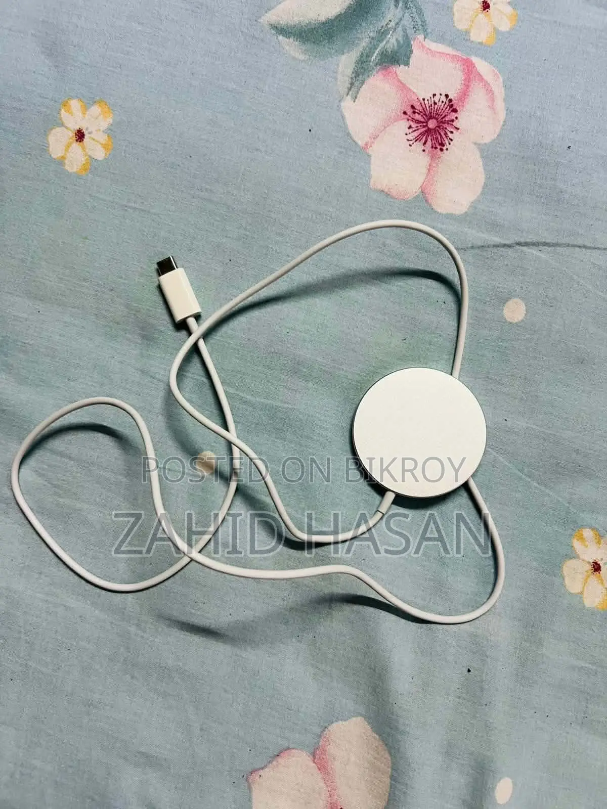 Magsafe Changer and Magsafe Power Bank