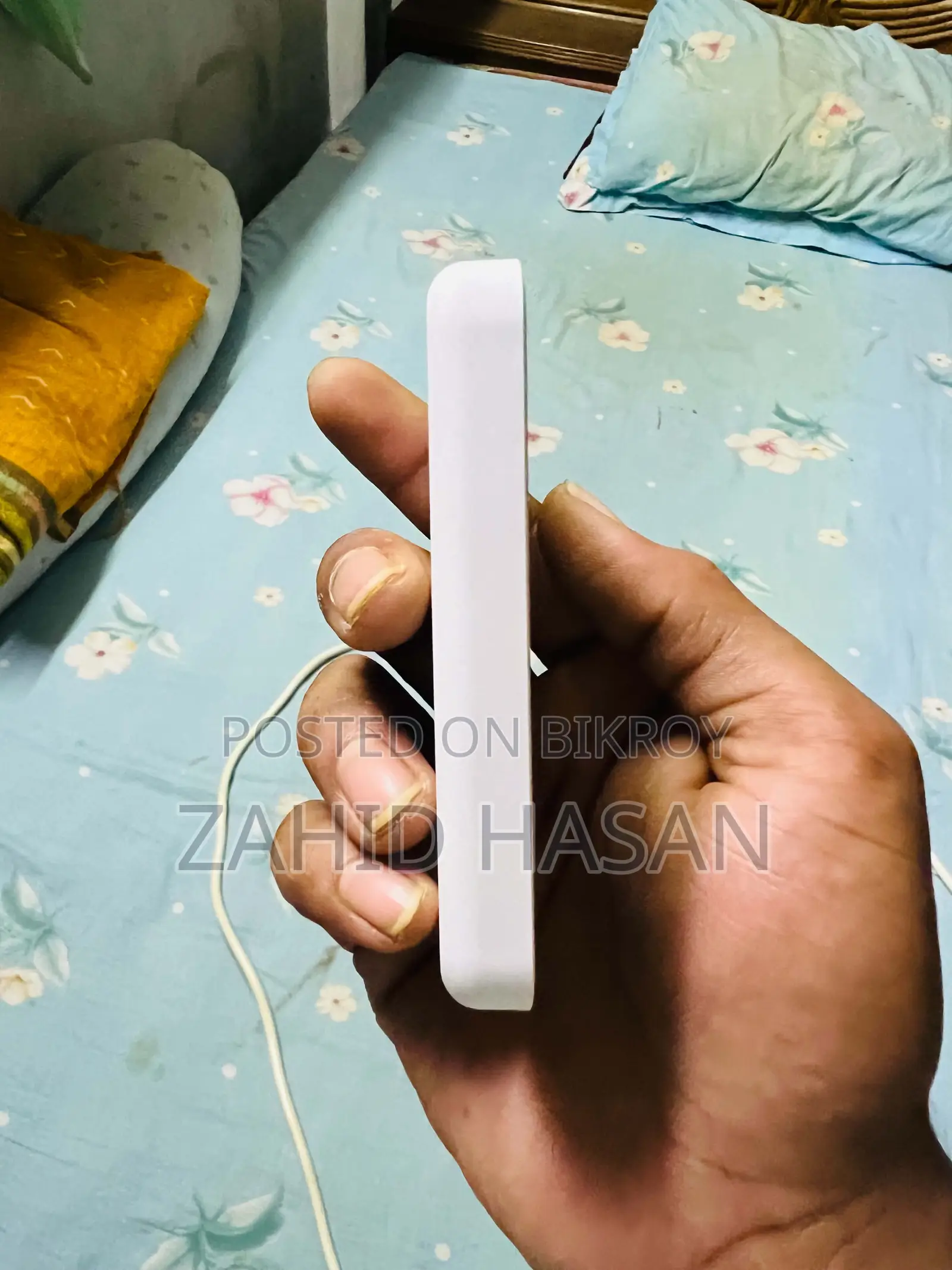Magsafe Changer and Magsafe Power Bank