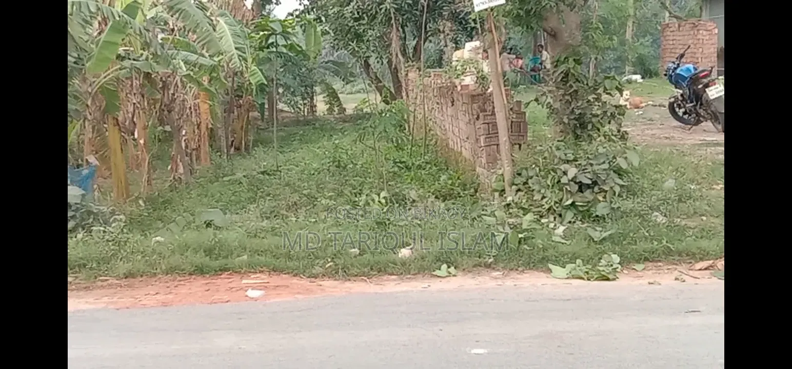 1.5 decimal land for sale adjacent to the main road by the river in Gurudaspur Municipality