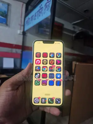 Apple iPhone 13 128 GB White