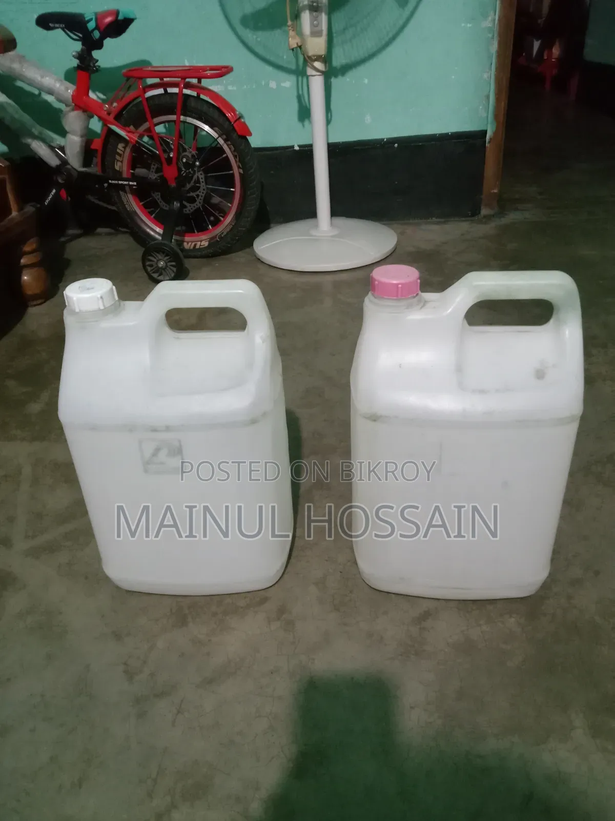 পানির গ্যালন
