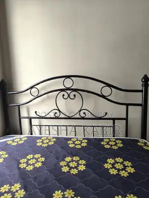সেমি ডাবল বেড উইথ ম্যাট্রেস