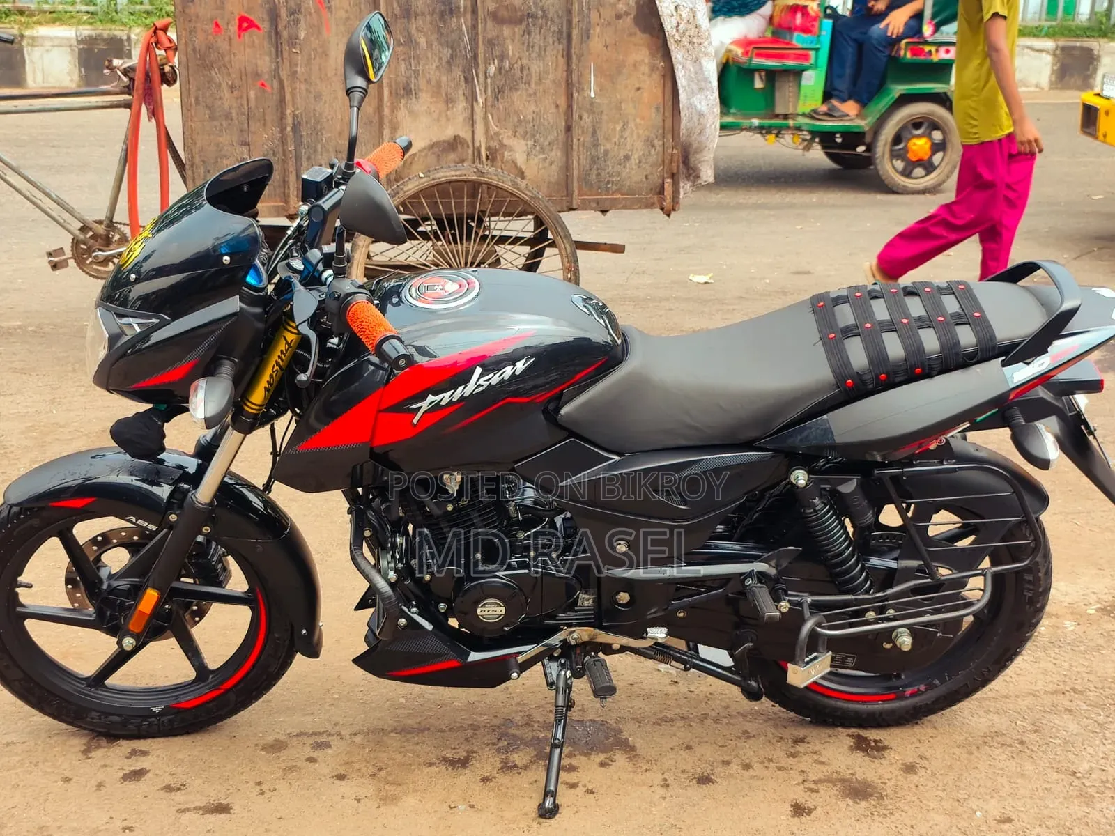 Bajaj Pulsar 150 2025 Red
