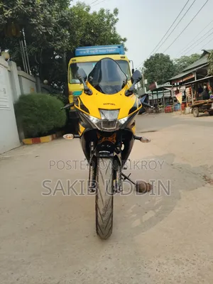 Suzuki GSX-R150 2021 Yellow