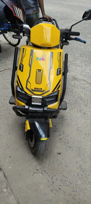 Motorcycle 2026 Yellow