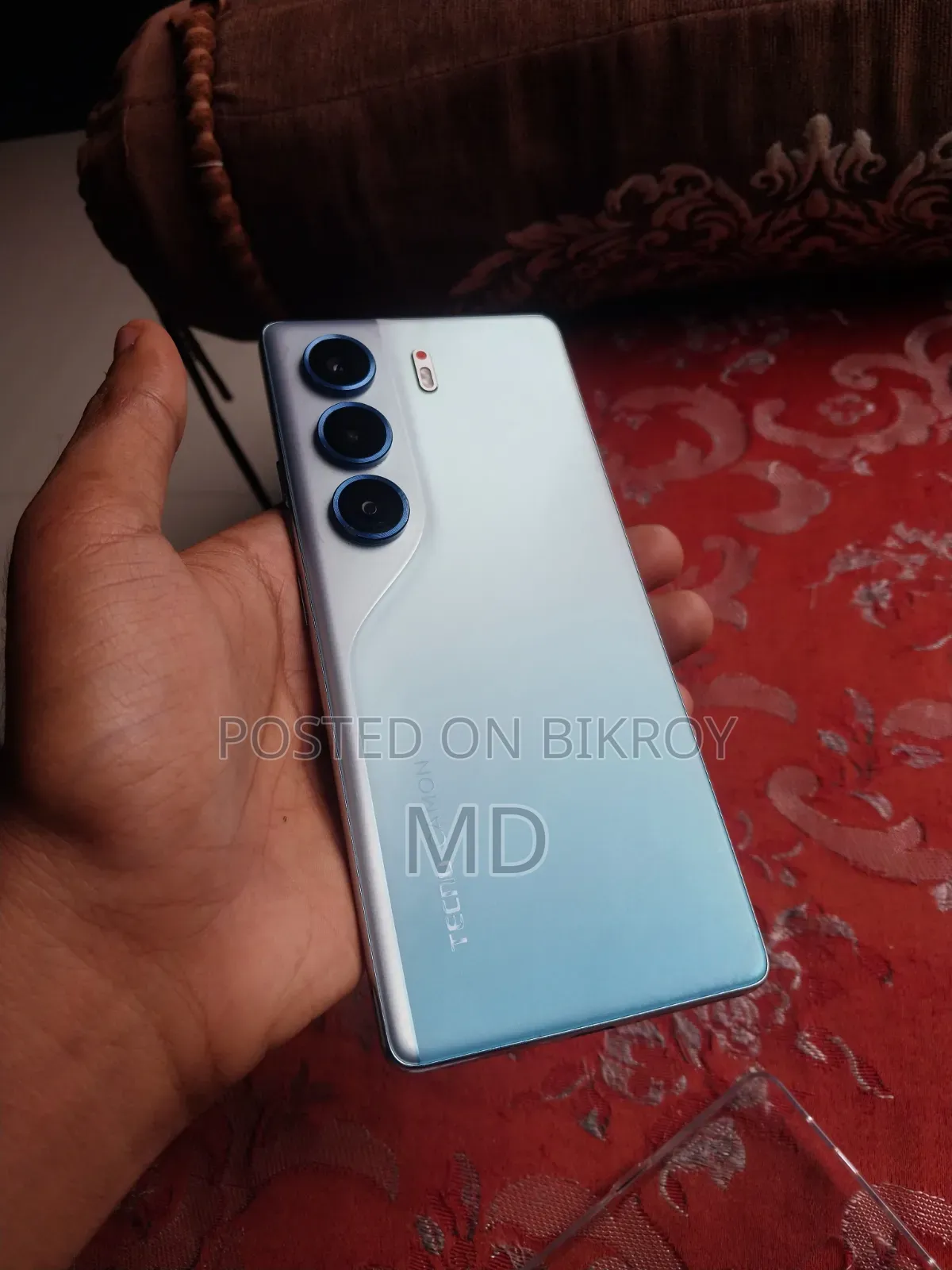 টেকনো ক্যামন ৪০ ২৫৬ জিবি সাদা