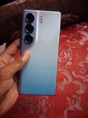 টেকনো ক্যামন ৪০ ২৫৬ জিবি সাদা