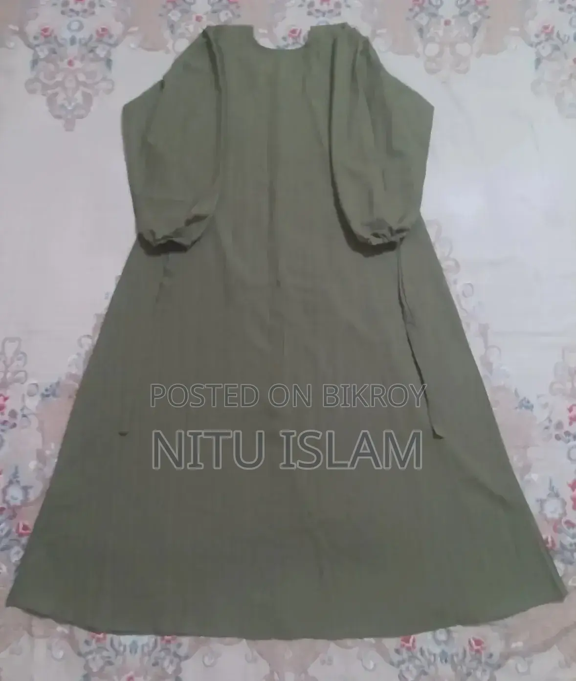Excellent Brand New Olive Abaya at a Low Price