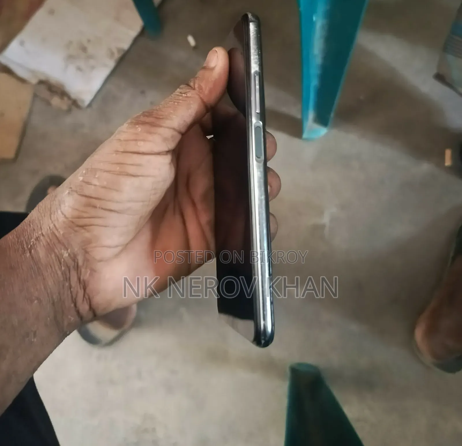 Mobile Phone 8 GB Black