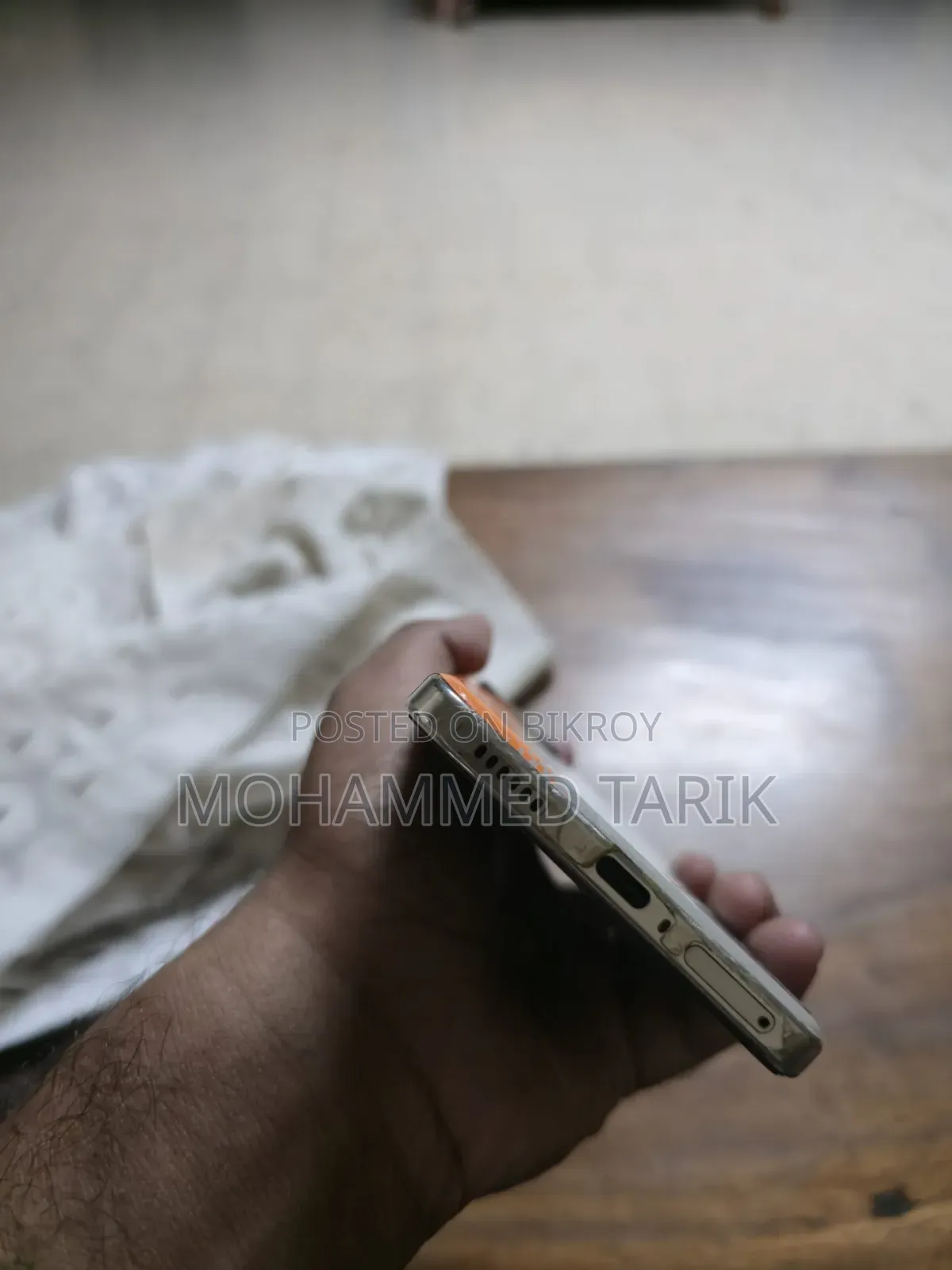 আইকিউওও ১১ ২৫৬ জিবি অরেঞ্জ