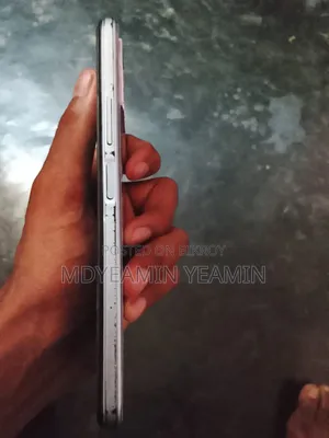 Vivo Y21 64 GB Blue