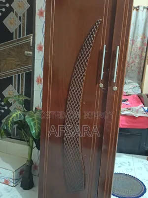 প্রিটেক্সট আলমারি