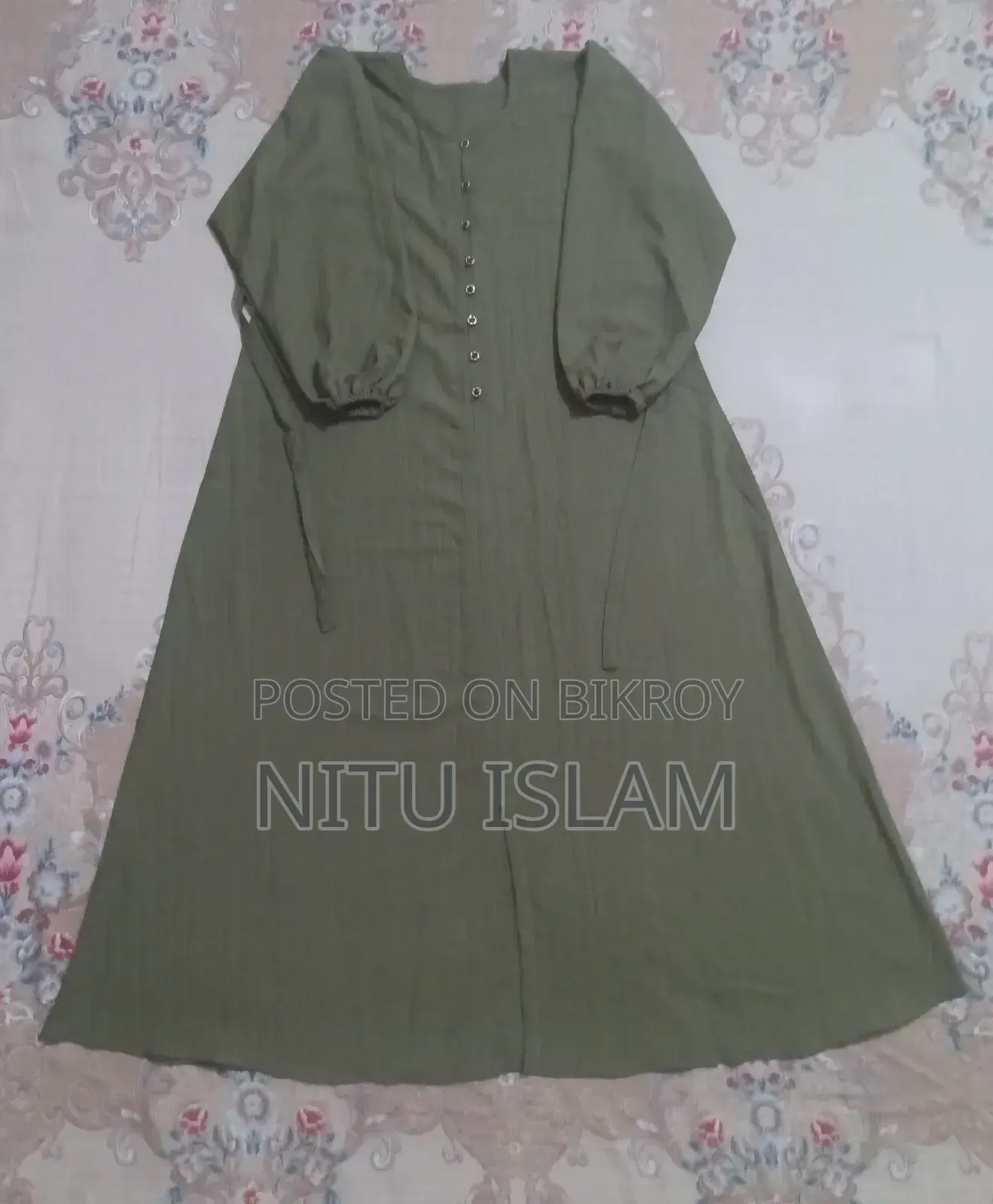 Excellent Brand New Olive Abaya at a Low Price