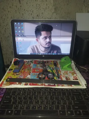 Laptop HP 14-Dq1088wm 8GB Intel Core I5 SSD 256GB