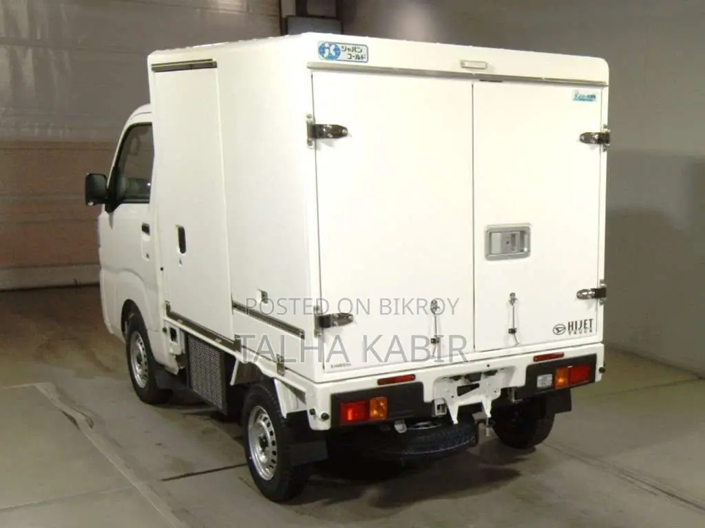 Daihatsu Freezing Van