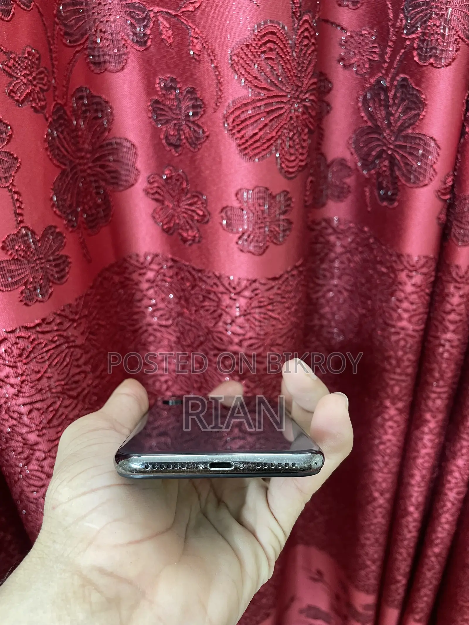 অ্যাপল আইফোন এক্স ৬৪ জিবি ব্ল্যাক