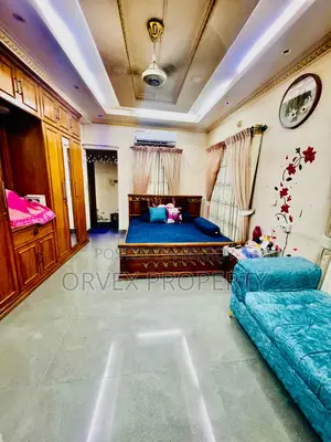 Furnished 4-bedroom Apartment in Rampura for sale