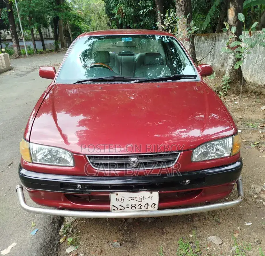 টয়োটা করোল্লা ১৯৯৭ মেরুন