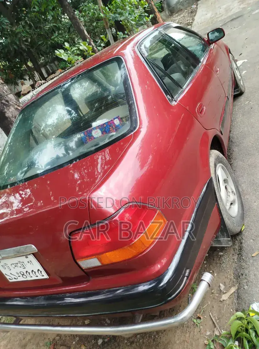 টয়োটা করোল্লা ১৯৯৭ মেরুন