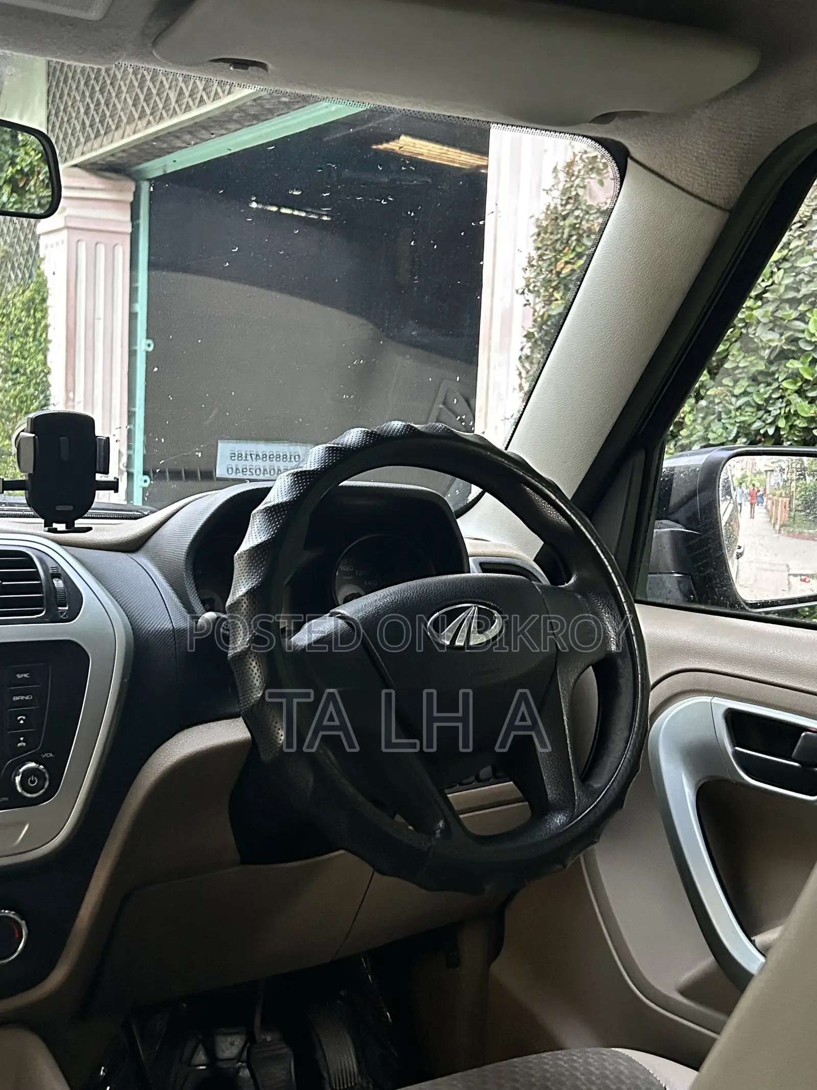 Mahindra XUV500 2017 Black
