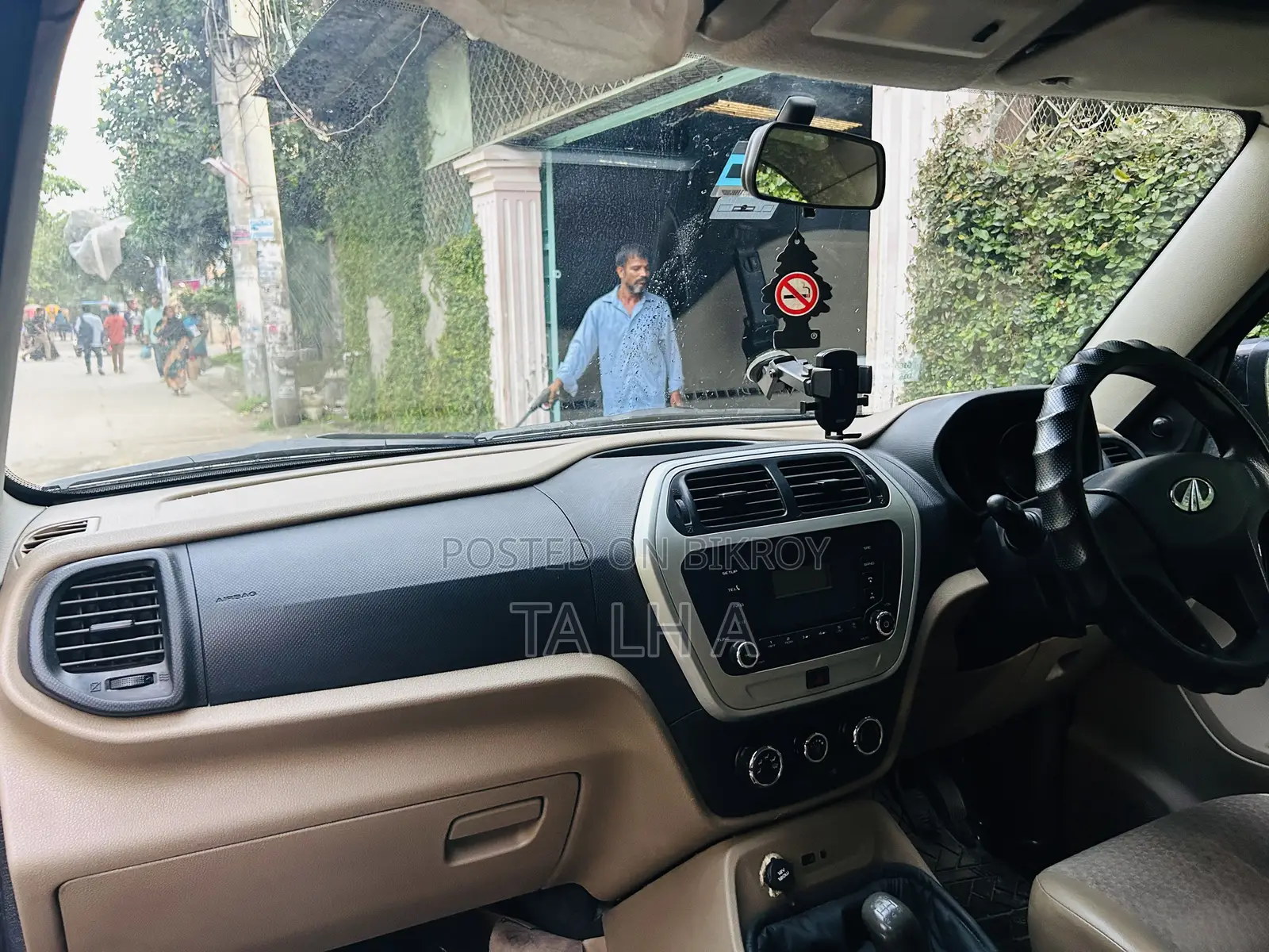 Mahindra XUV500 2017 Black