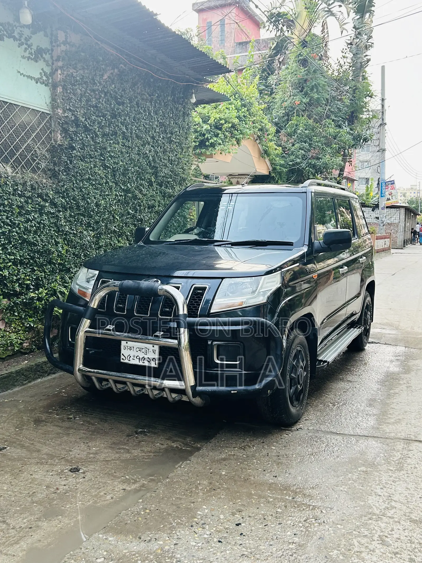 Mahindra XUV500 2017 Black