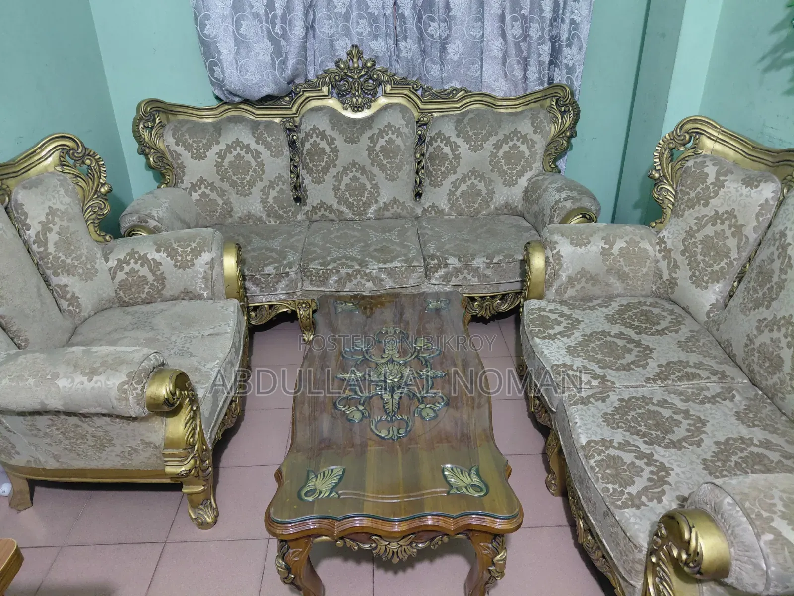 Victoria Sofa Set
