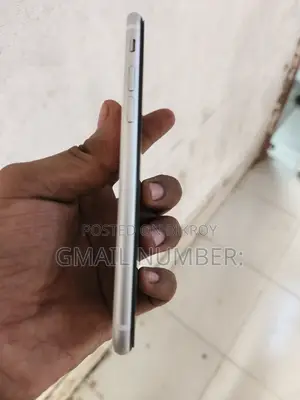 Apple iPhone SE 64 GB White