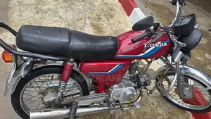 Hero 1996 Red