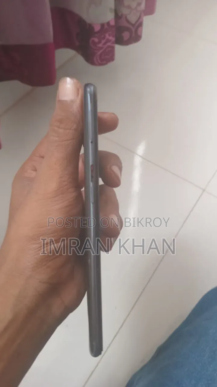 Oppo F17 128 GB Silver