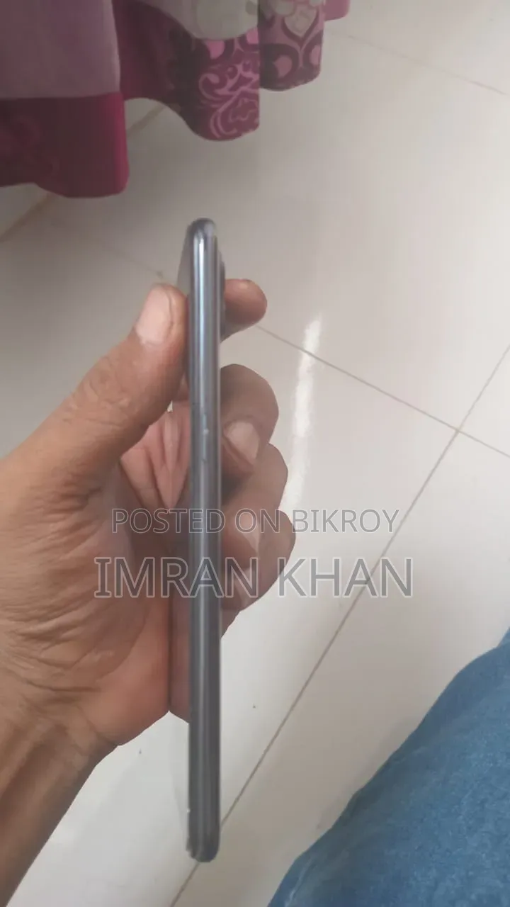 Oppo F17 128 GB Silver