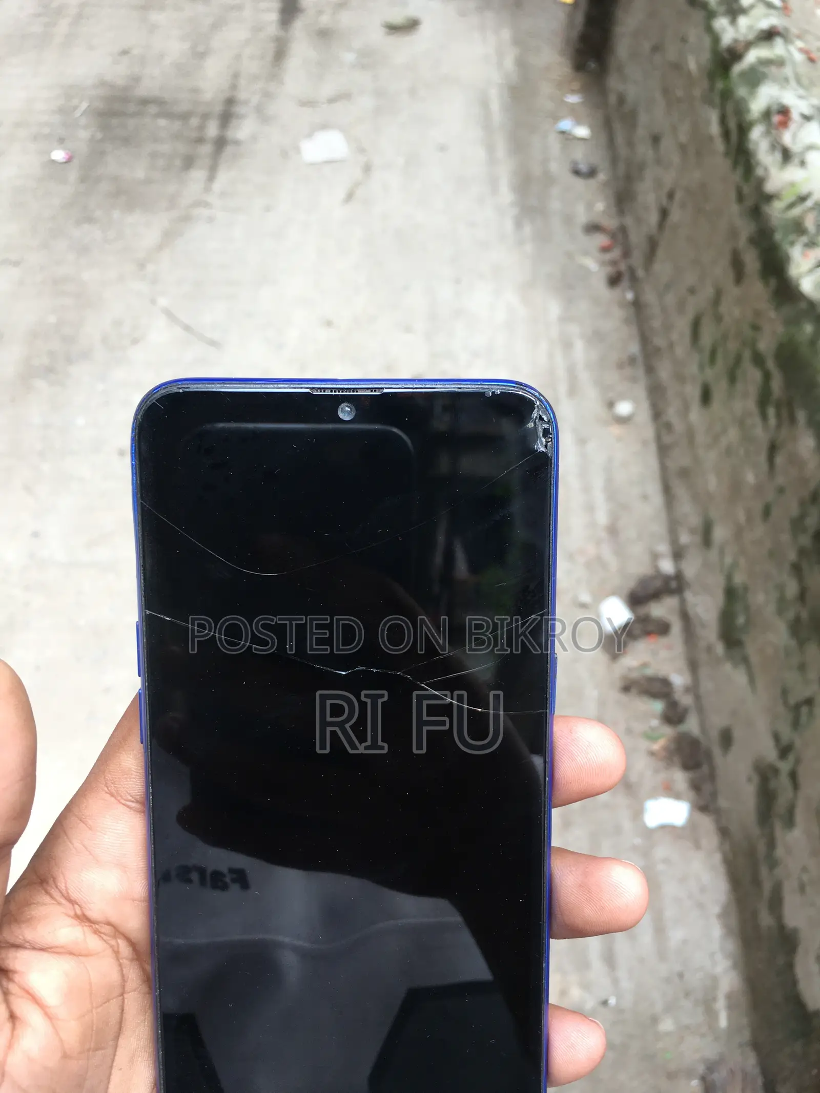 রিয়েলমি ৩আই ৩২ জিবি ব্লু