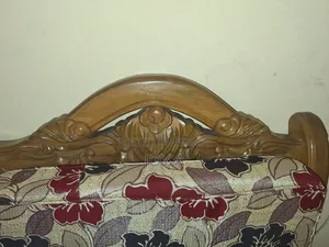 সৌখিন মানুষ এর সোফা