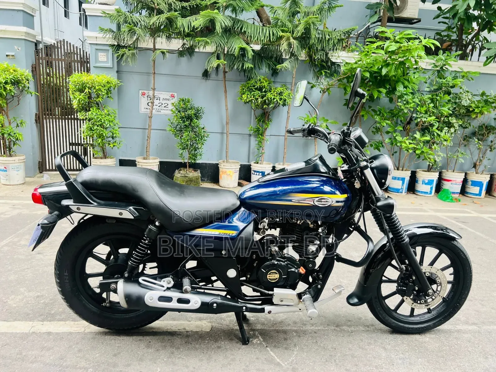Bajaj Avenger 150 Street 2018 Blue