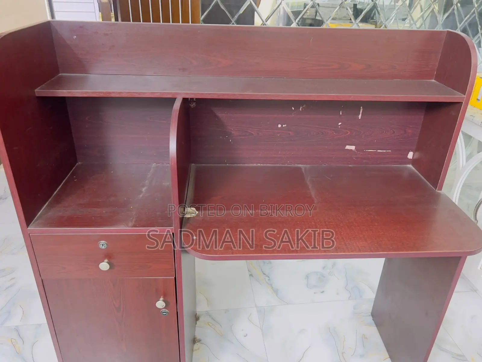 Hatil Table