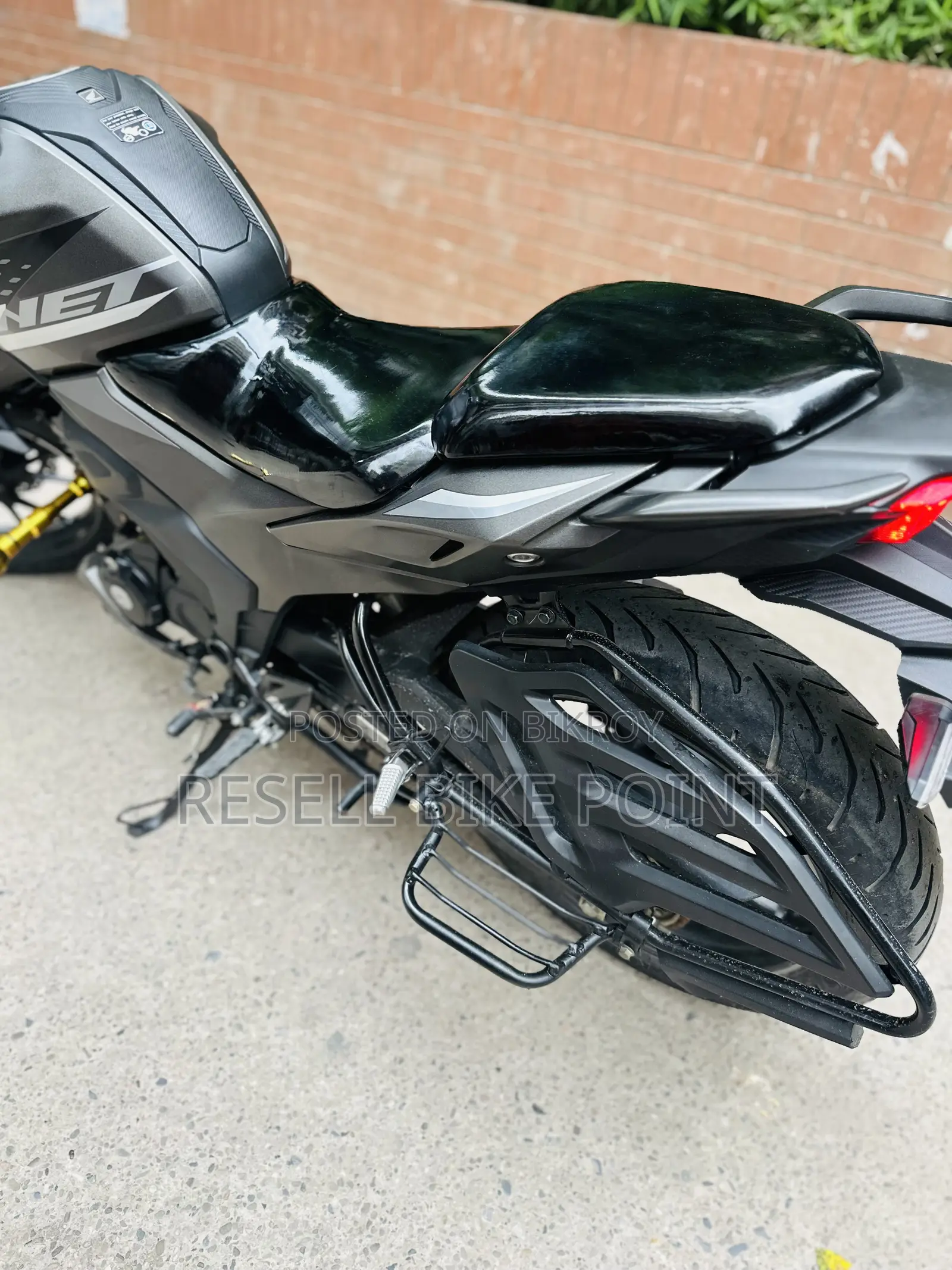 Honda Hornet 2025 Gray
