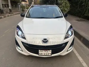 Mazda Axela 2011 Pearl