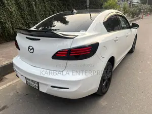 Mazda Axela 2011 Pearl