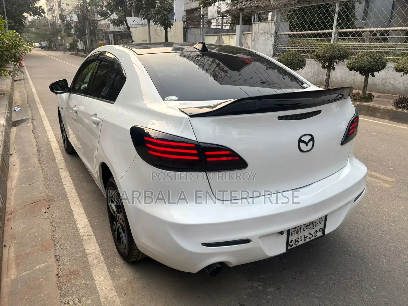 Mazda Axela 2011 Pearl