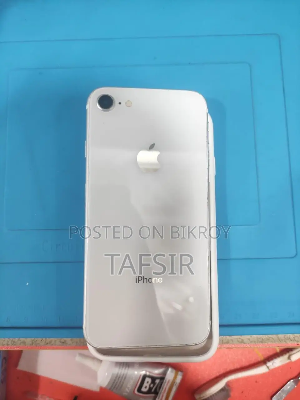 Apple iPhone SE 128 GB White