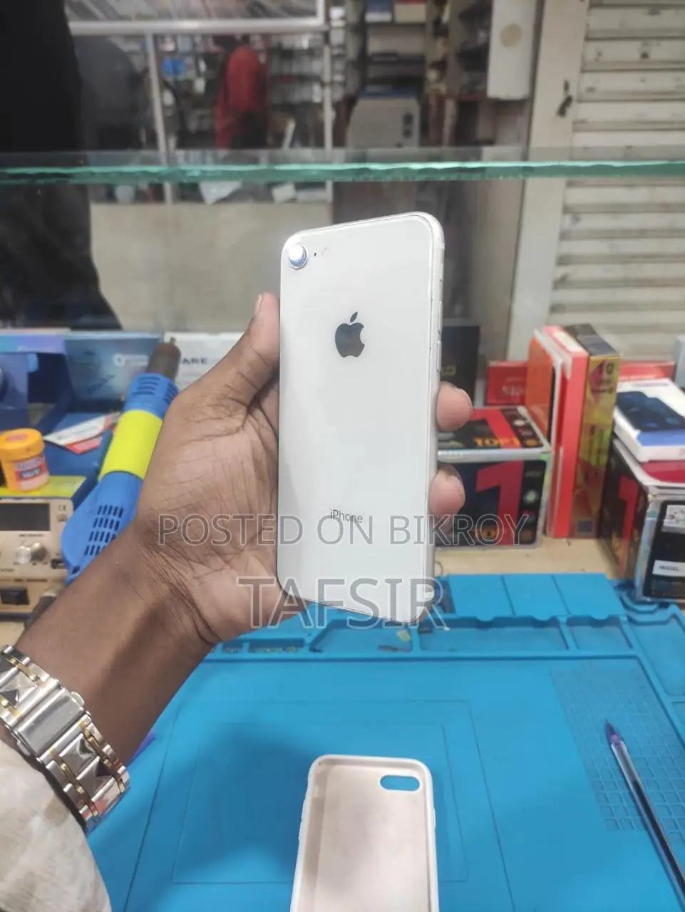 Apple iPhone SE 128 GB White