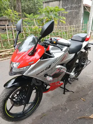 Suzuki Gixxer SF FI 2024 Orange