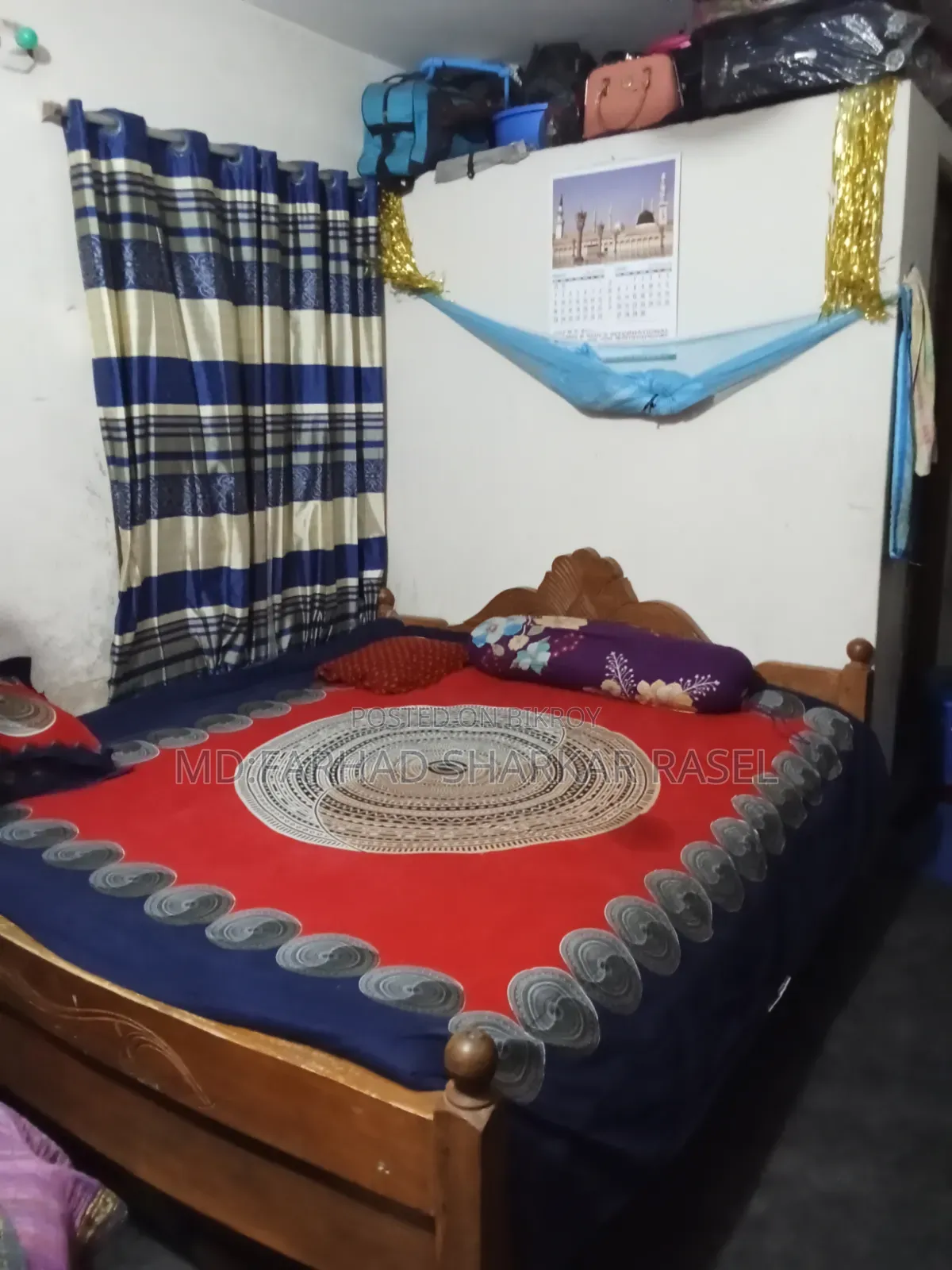 আকাশ মনি কাঠের খাট
