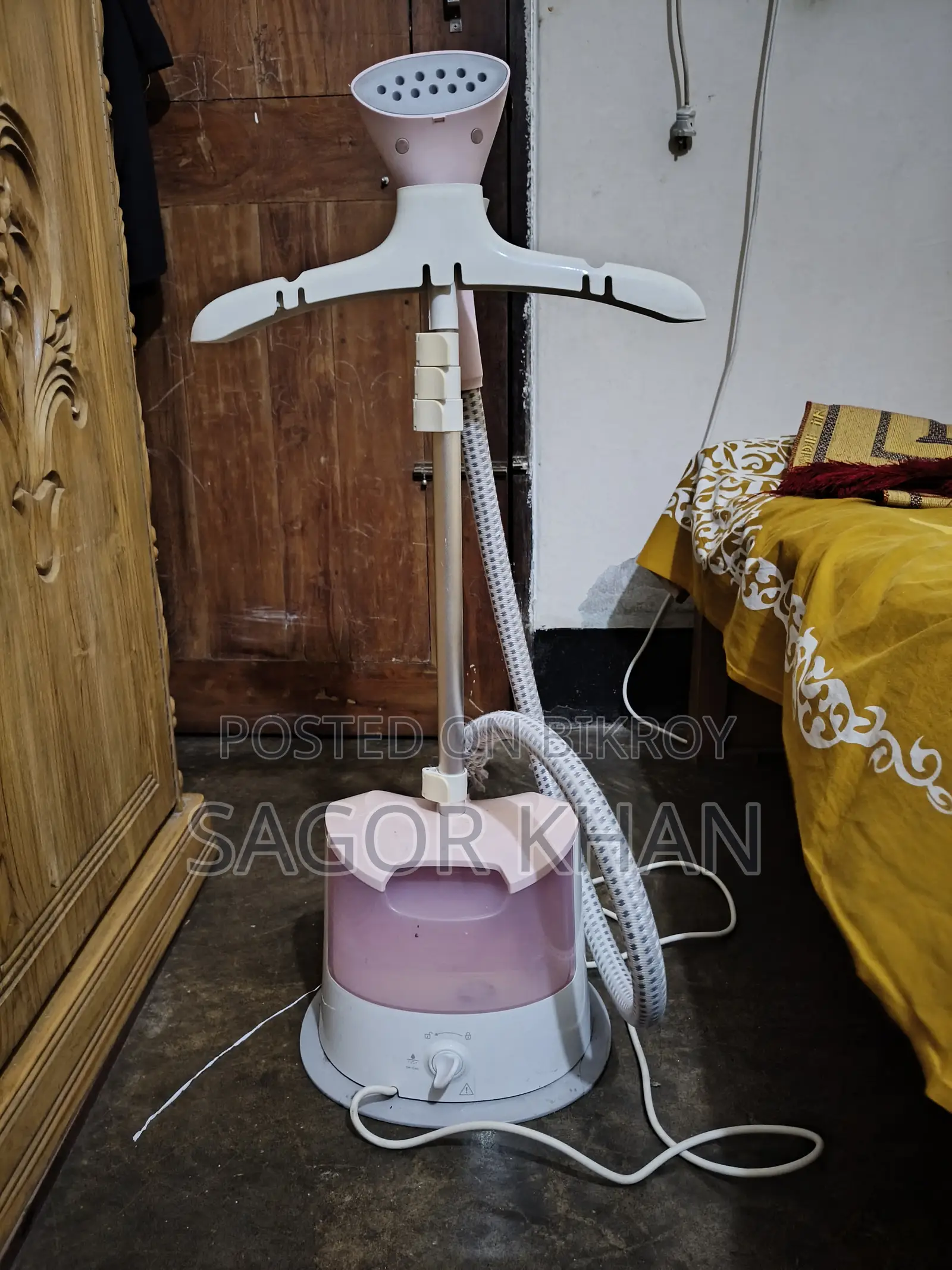 Philips Iron Easy Touch Stand Garment Steamer (Model- Gc484)
